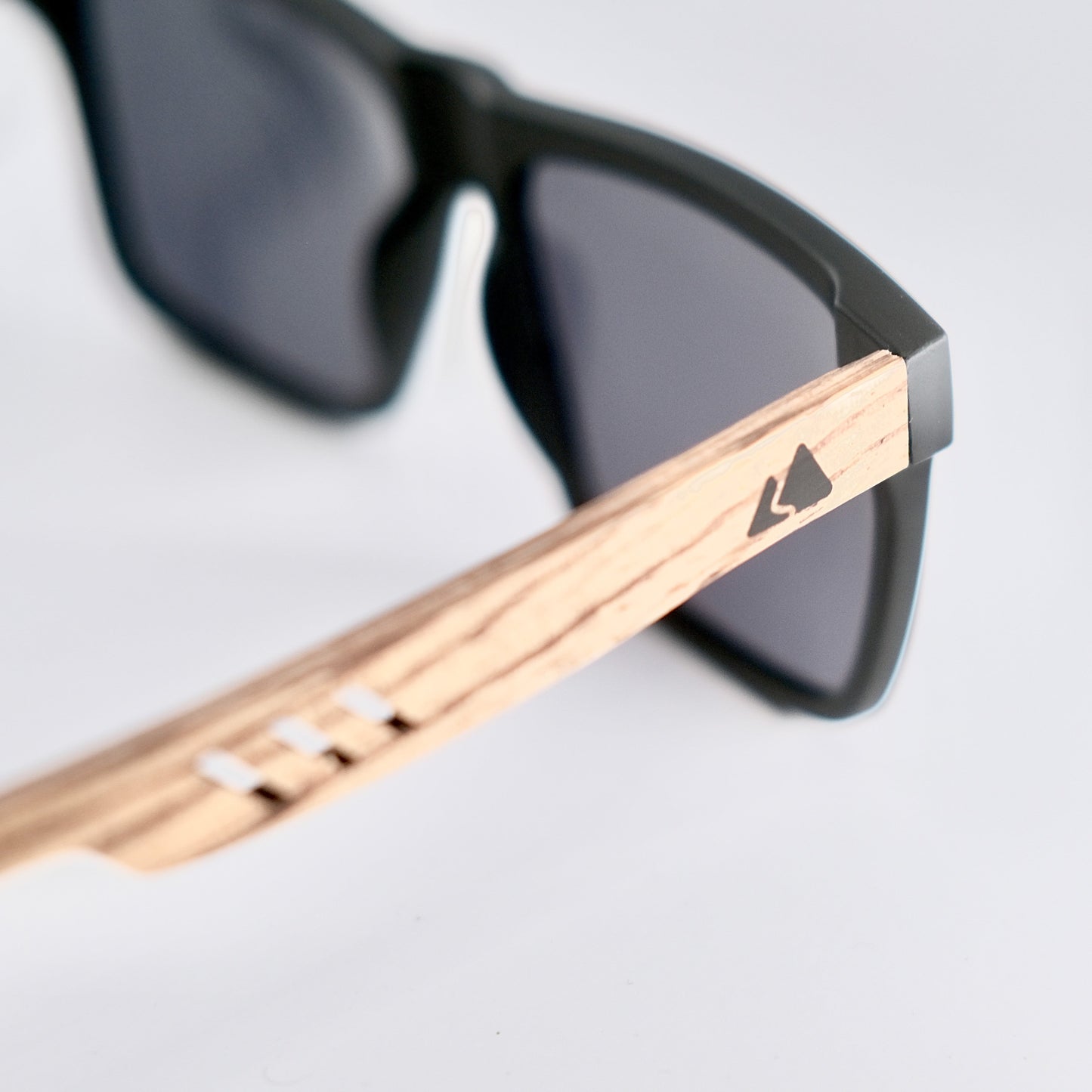 Bamboo Unisex UV400 Polarised Sunglasses