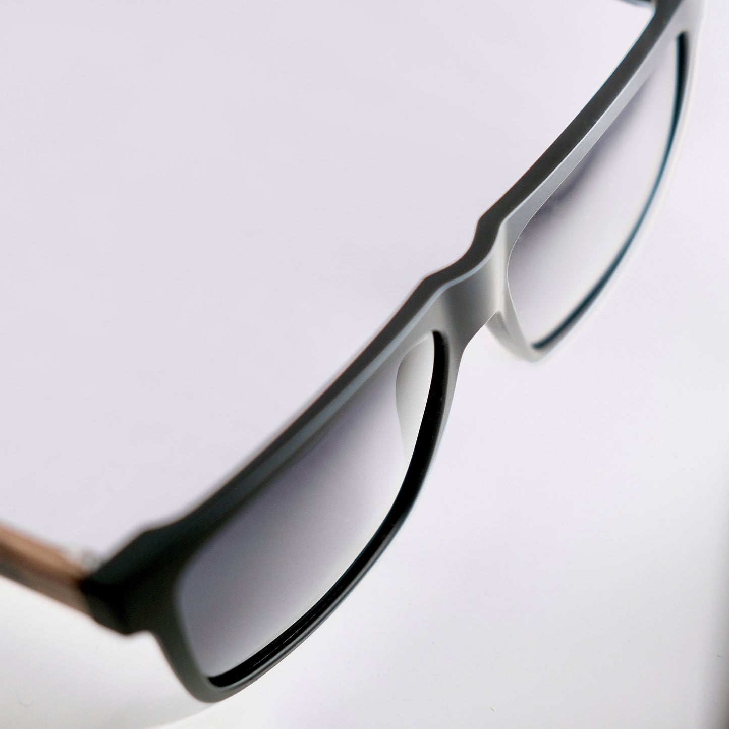 Bamboo Unisex UV400 Polarised Sunglasses